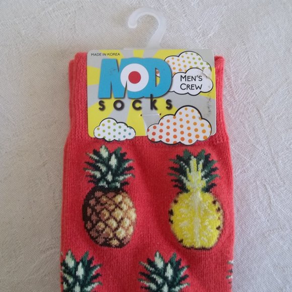 MOD SOCKS Pursuit of Pineapples 2017 Cotton Blend Mens Novelty Crew Socks NWT - Picture 2 of 4